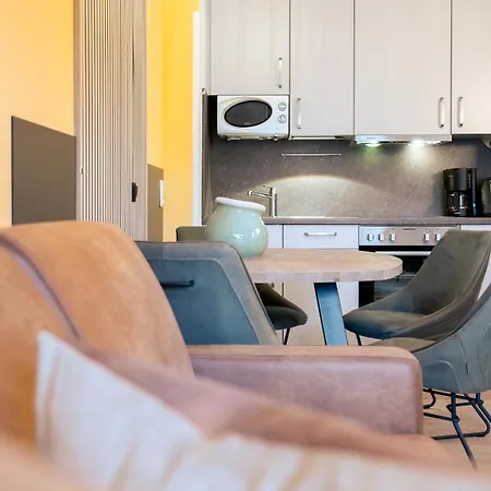 Solaris 7 Mit Balkon, Gemeinschaftssauna Und Grillplatz * Groemitz